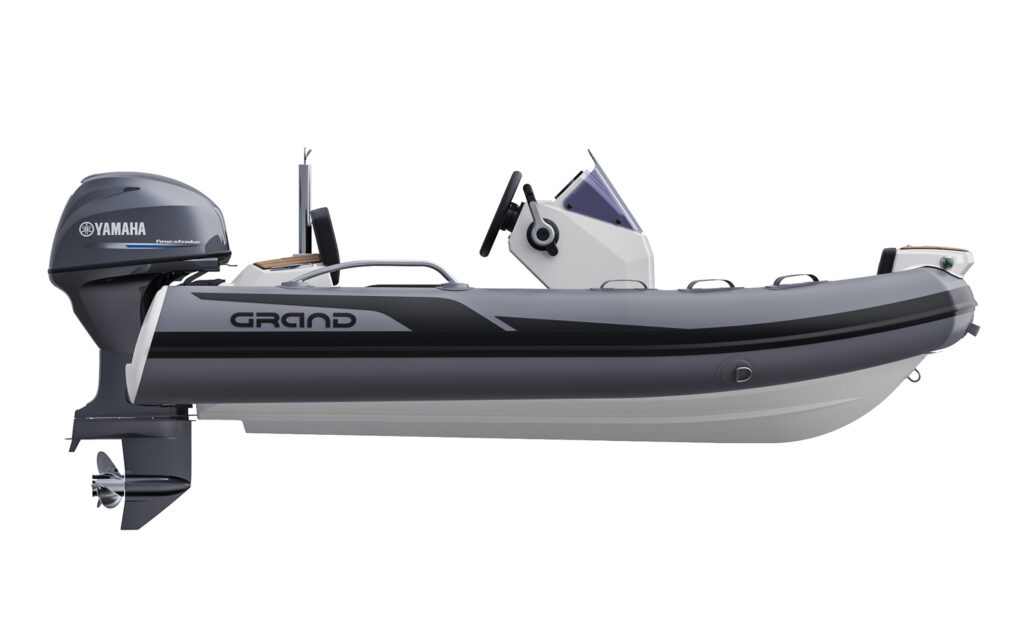 A render visual from the side of the Grand G340 with hull, dark grey tubes and Yamaha engine on the back