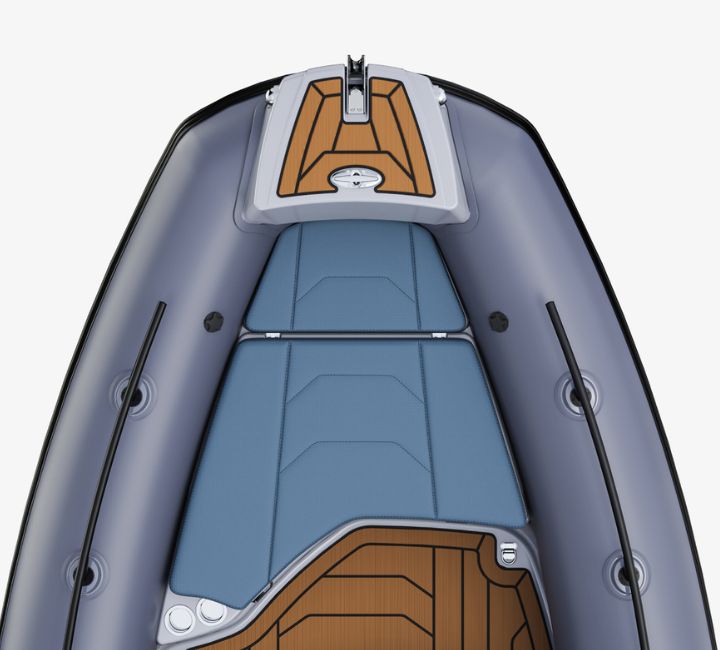 A render visual of the Grand G500's bow, with bow step plate and cerulean coloured seat cushions