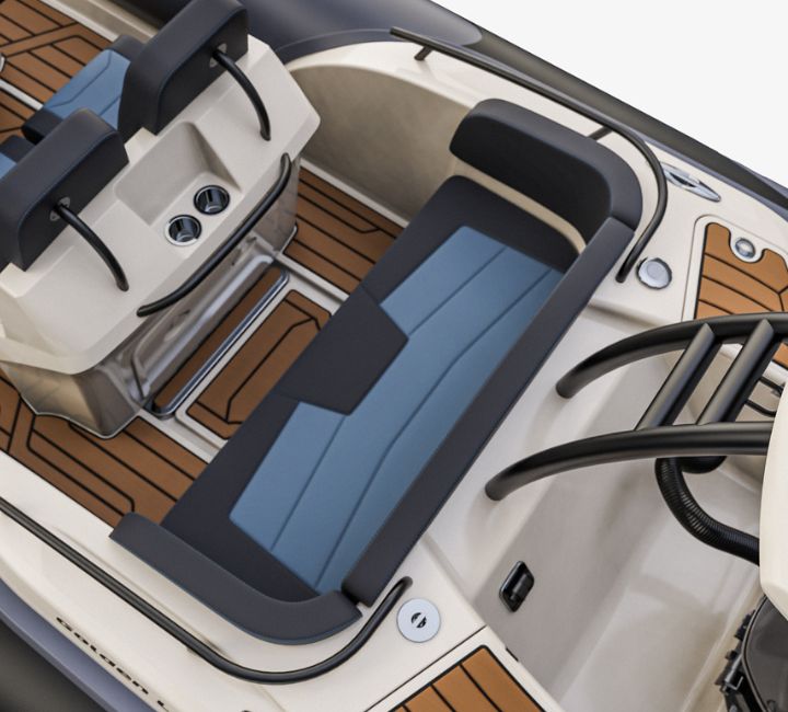 A render visual of the u-shaped seating at the stern of the Grand G580