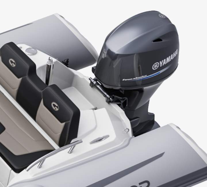 A Grand G420 render of the stern and Yamaha outboard