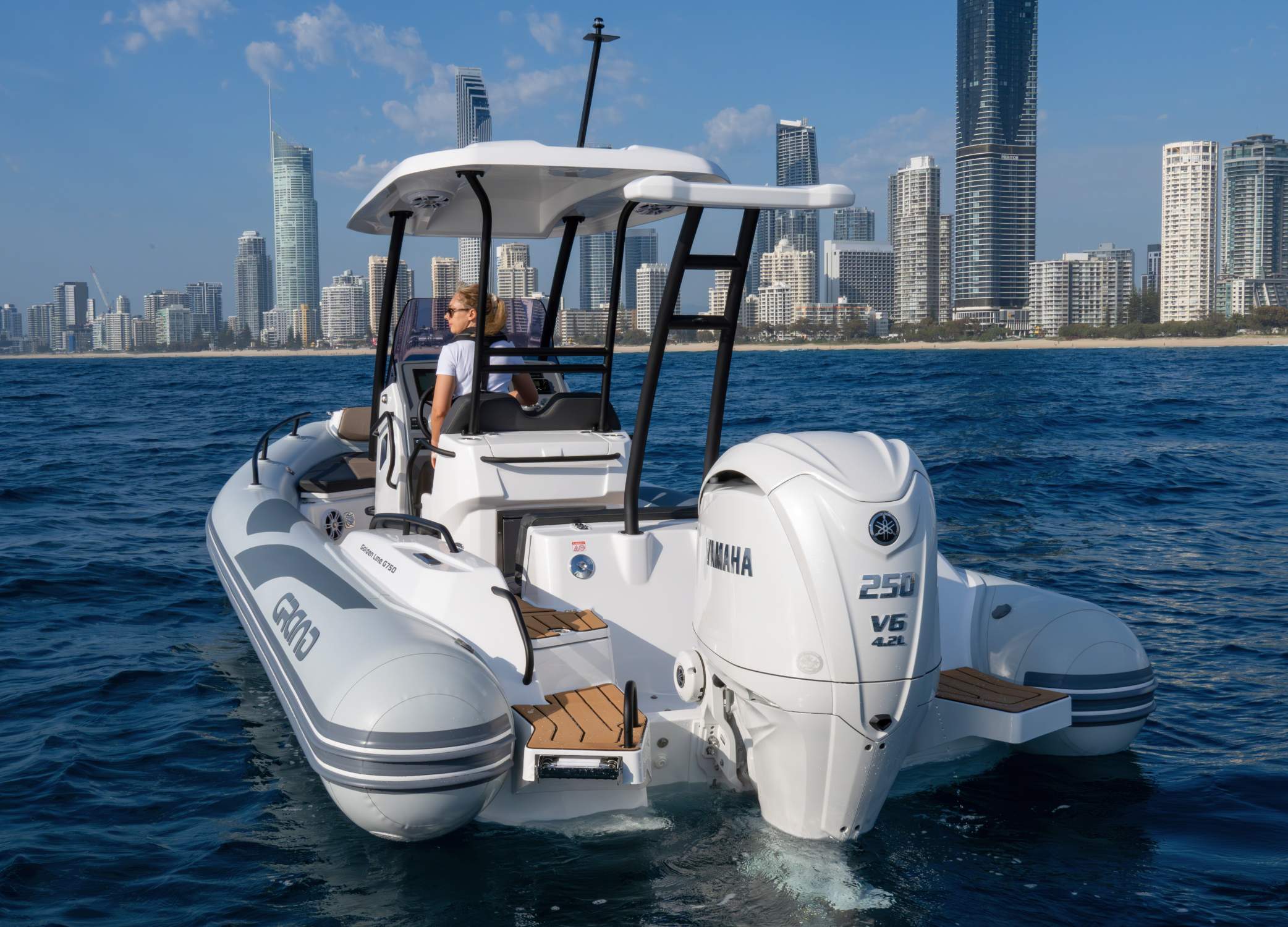 Grand G750 with Yamaha 250HP outboard