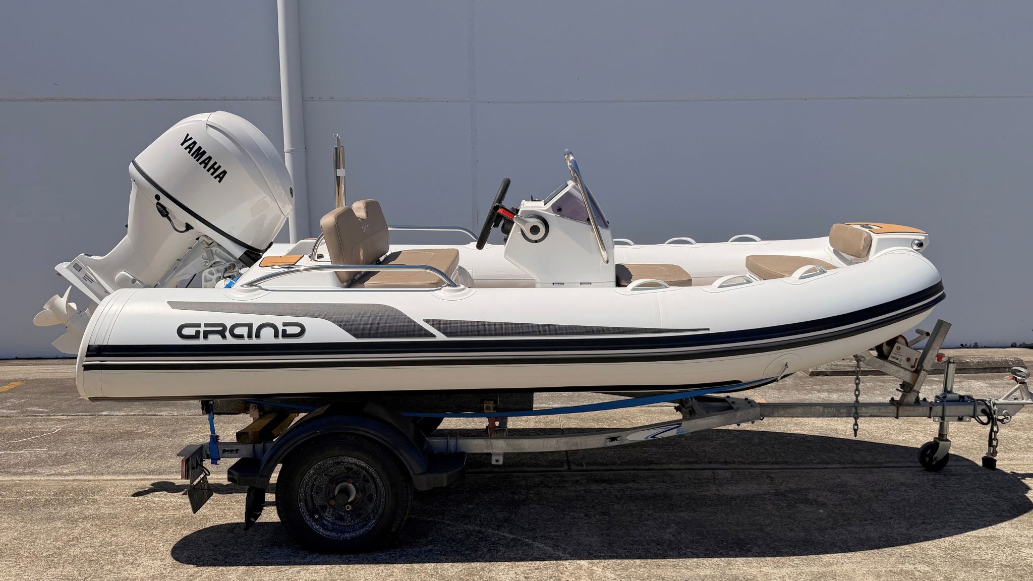 Grand G380 Tender For Sale